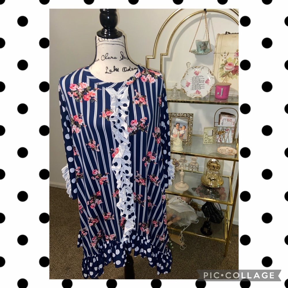 Shark bite tunic 💖